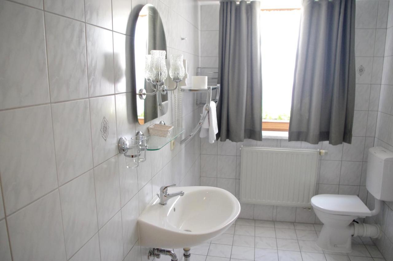 Hotel Gasthof Zum Walfisch كلينغنتال المظهر الخارجي الصورة