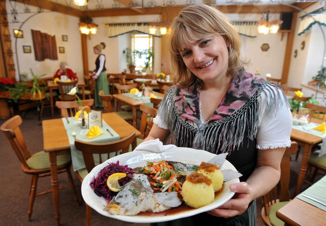 Hotel Gasthof Zum Walfisch كلينغنتال المظهر الخارجي الصورة
