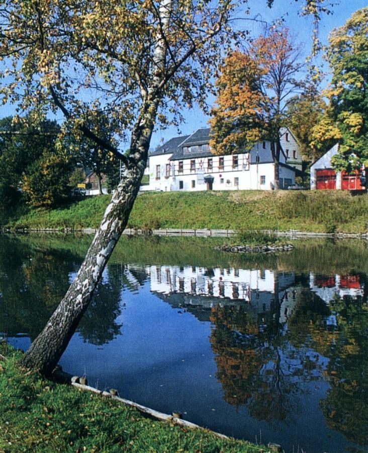 Hotel Gasthof Zum Walfisch كلينغنتال المظهر الخارجي الصورة